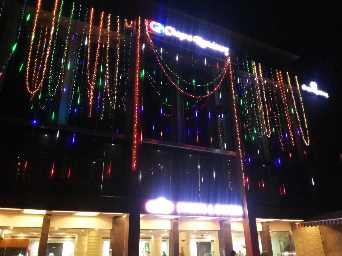 Chopra Residency Hotel Hamīrpur Kültér fotó