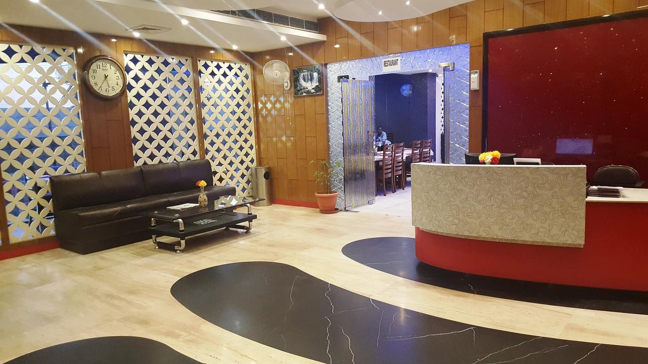Chopra Residency Hotel Hamīrpur Kültér fotó
